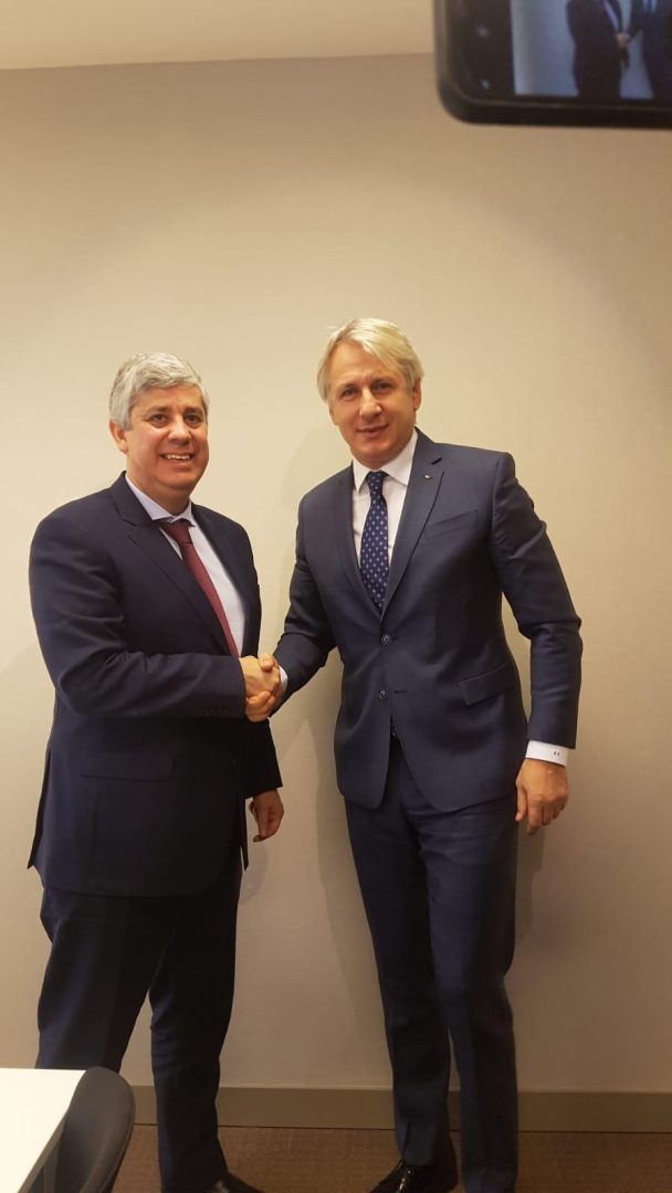 Victor Ponta, candidat la Președinția României, promite educație pentru diaspora și pensii indexate, cu Eugen Teodorovici alături